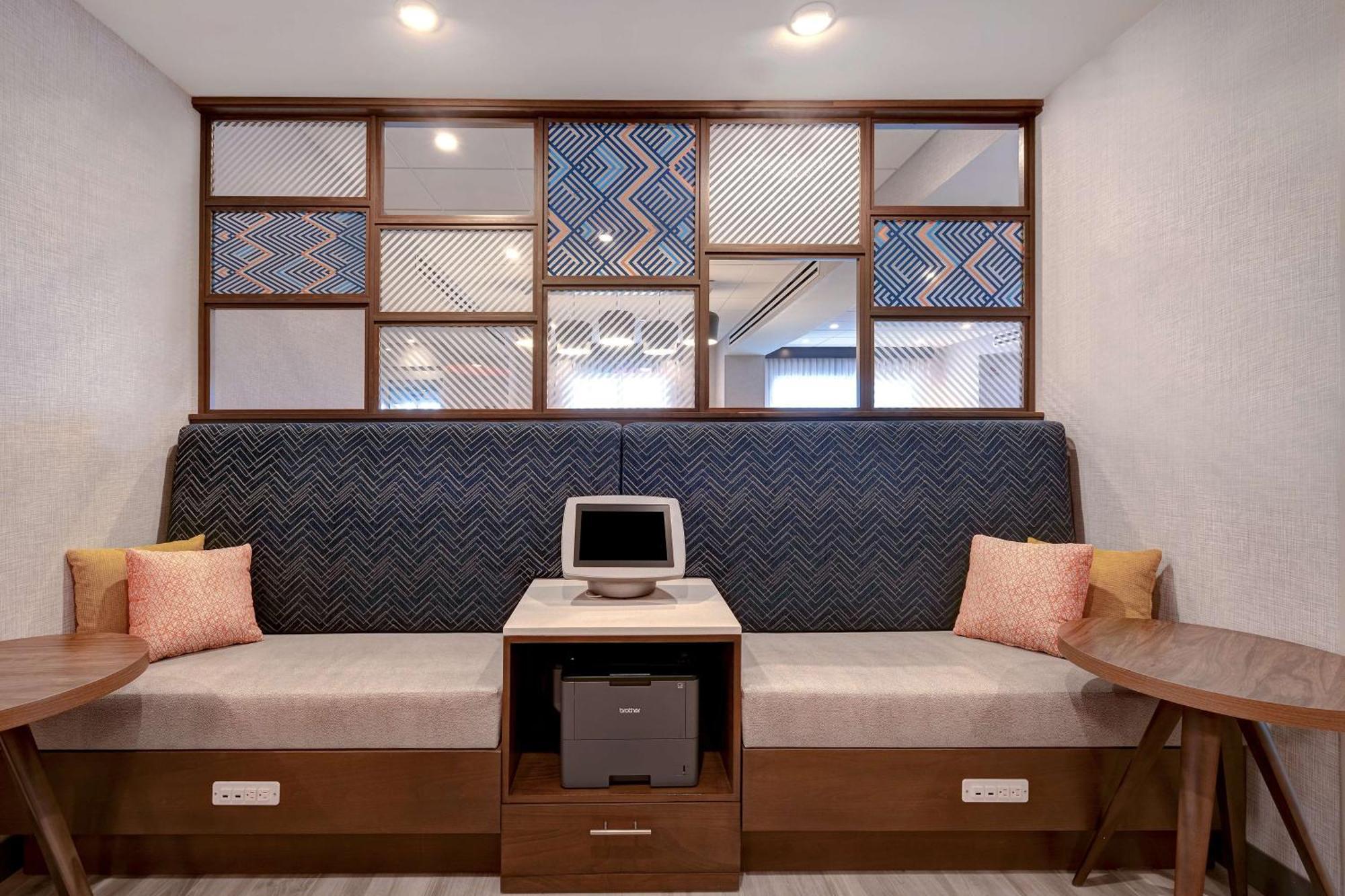 Hampton Inn Crown Point, In Dış mekan fotoğraf